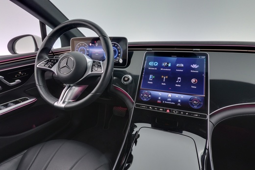 Mercedes-Benz EQE vaihtoauto