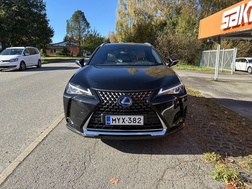 Lexus UX vaihtoauto