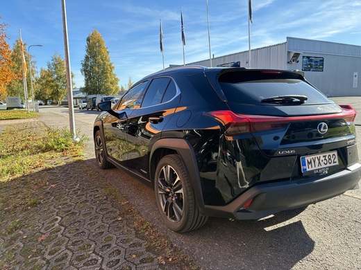 Lexus UX vaihtoauto