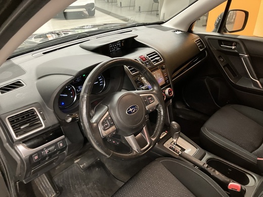 Subaru Forester vaihtoauto