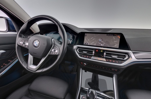 BMW 330 vaihtoauto