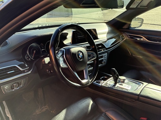 BMW 740 vaihtoauto