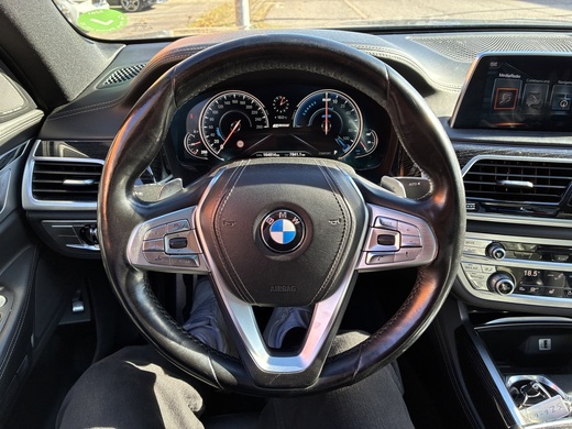 BMW 740 vaihtoauto