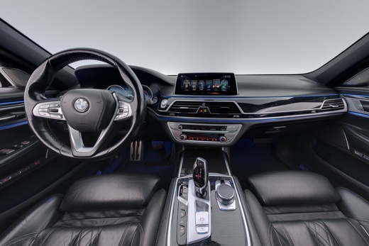 BMW 740 vaihtoauto