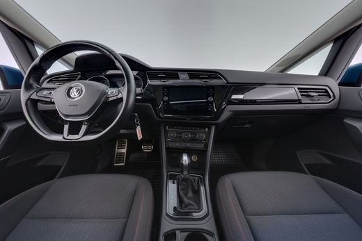 Volkswagen Touran vaihtoauto