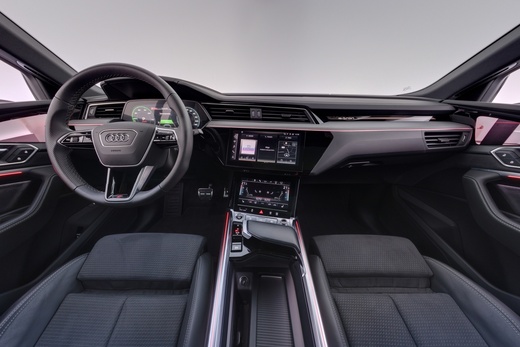 Audi Q8 e-tron vaihtoauto