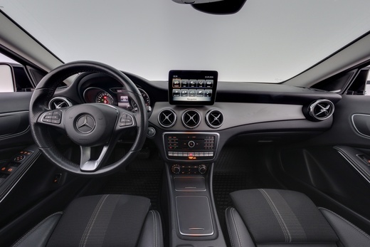 Mercedes-Benz GLA vaihtoauto