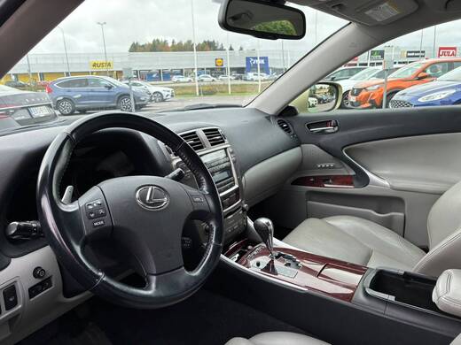 Lexus IS vaihtoauto