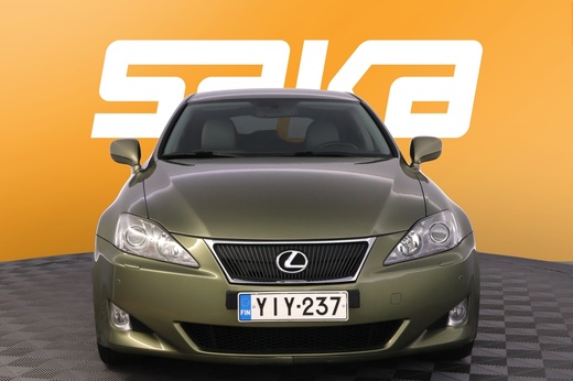 Lexus IS vaihtoauto