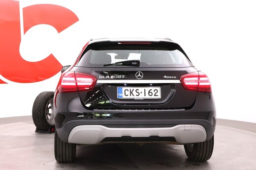 Mercedes-Benz GLA vaihtoauto