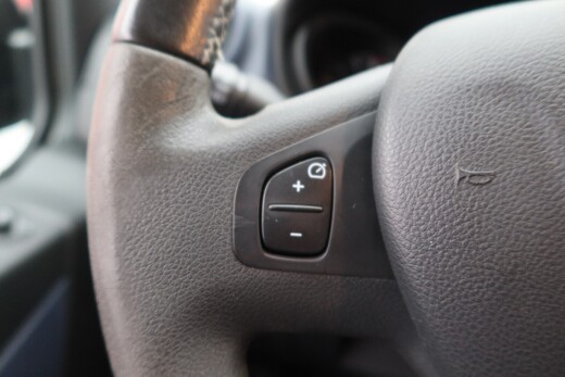 Opel Vivaro vaihtoauto