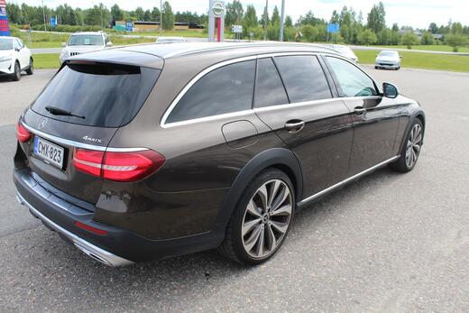 Mercedes-Benz E vaihtoauto
