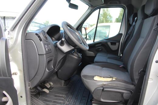 Nissan NV400 vaihtoauto