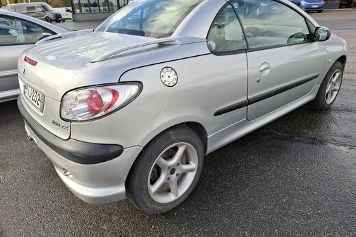 Peugeot 206 vaihtoauto