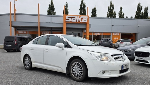 Toyota Avensis vaihtoauto