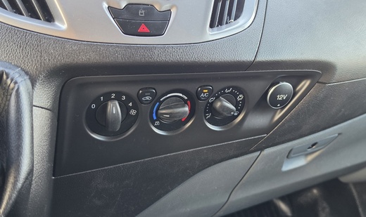 Ford Tourneo Custom vaihtoauto