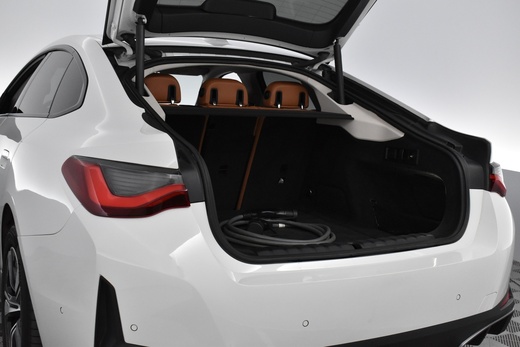 BMW i4 vaihtoauto