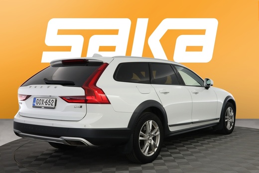 Volvo V90 Cross Country vaihtoauto