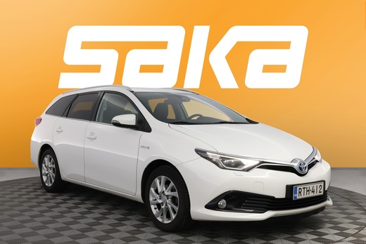 Toyota Auris vaihtoauto