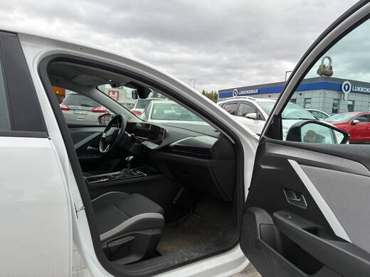 Opel Astra vaihtoauto