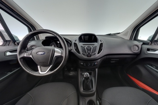 Ford Transit Courier vaihtoauto