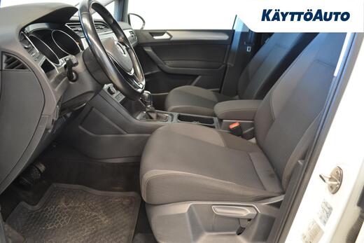 Volkswagen Touran vaihtoauto