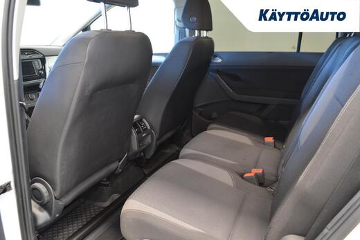 Volkswagen Touran vaihtoauto