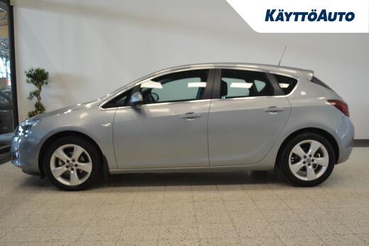 Opel Astra vaihtoauto