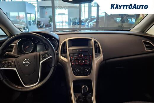 Opel Astra vaihtoauto
