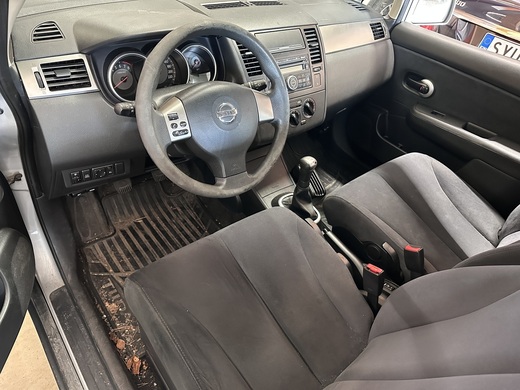 Nissan Tiida vaihtoauto