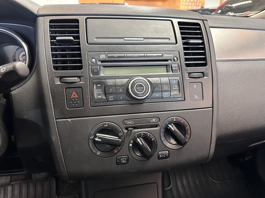 Nissan Tiida vaihtoauto
