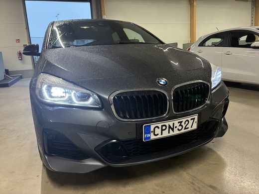 BMW 225 vaihtoauto