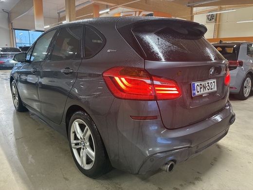 BMW 225 vaihtoauto