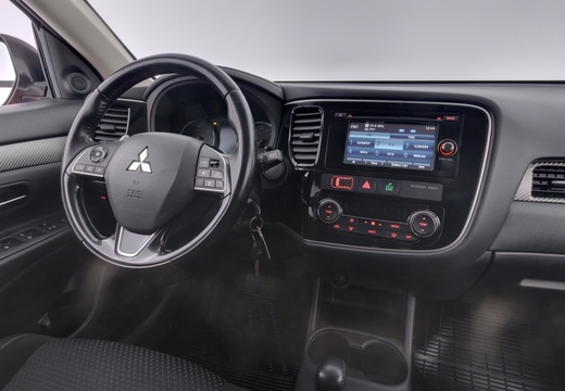 Mitsubishi Outlander vaihtoauto