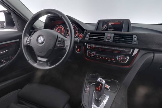 BMW 320 vaihtoauto