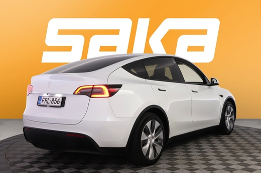 Tesla Model Y vaihtoauto