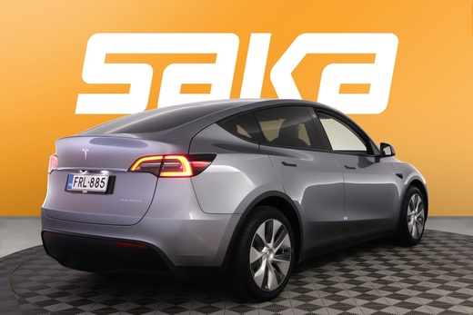 Tesla Model Y vaihtoauto
