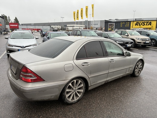 Mercedes-Benz C vaihtoauto