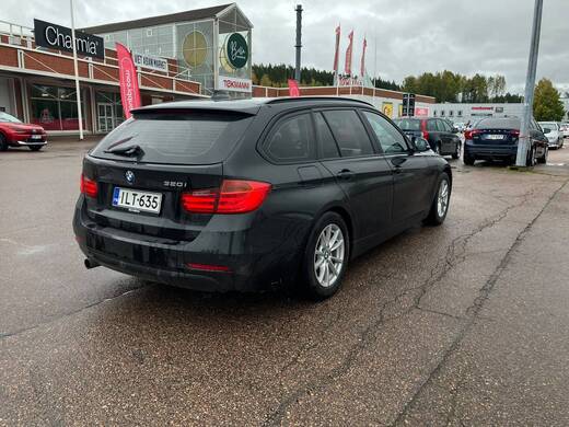 BMW 320 vaihtoauto