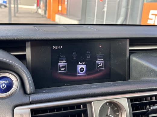 Lexus IS vaihtoauto