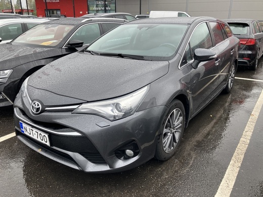 Toyota Avensis vaihtoauto