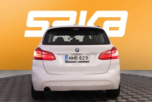 BMW 225 vaihtoauto
