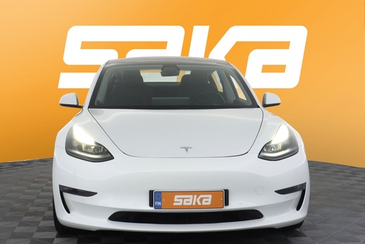 Tesla Model 3 vaihtoauto