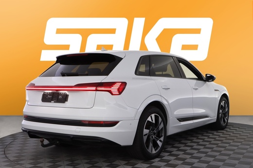 Audi e-tron vaihtoauto