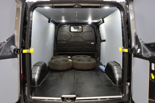 Ford Transit Custom vaihtoauto