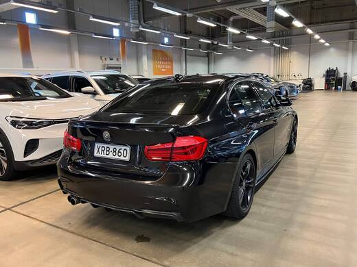 BMW 330 vaihtoauto