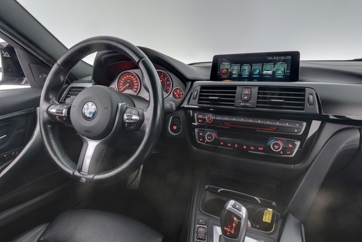 BMW 330 vaihtoauto