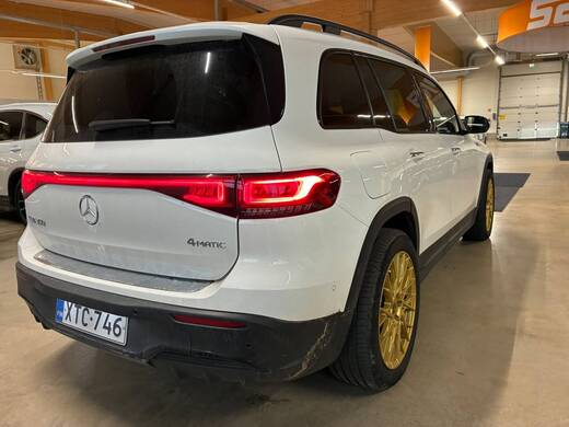 Mercedes-Benz EQB vaihtoauto