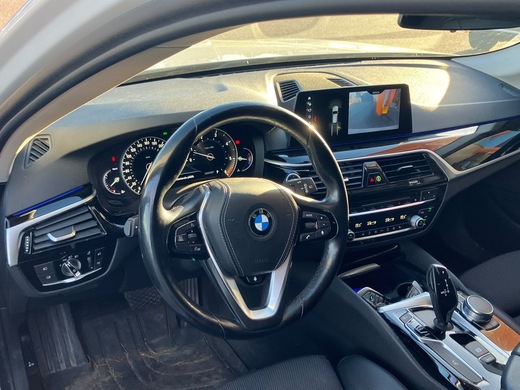 BMW 520 vaihtoauto