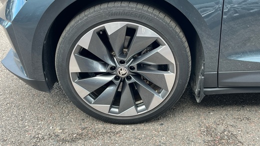 Skoda Enyaq vaihtoauto